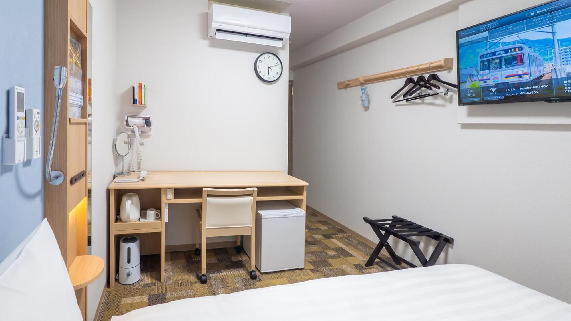 Toyoko Inn Gotemba Ekimae Szoba fotó